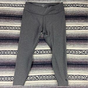 Nike Dri-Fit Dark Gray Women's Cropped Leggings Tights Pants 2X Volup Plus Size